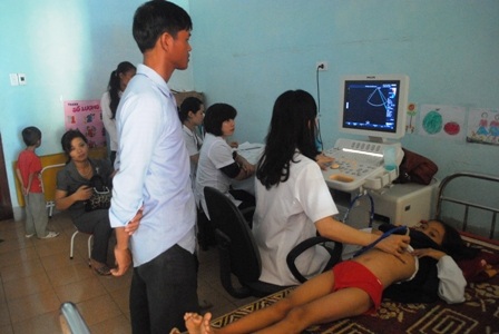 Sau khi khám sàng lọc, các cháu bị tim bẩm sinh sẽ được chỉ định phẫu thuật