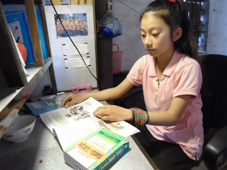 Tấm gương vượt khó học giỏi của Linh khiến mọi người khâm phục