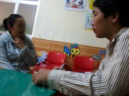 Nghi án một cháu bé bị bắt cóc “hụt” tại trường mầm non - 2 Phụ huynh kể lại cho sự việc con mình bị hai má mìn bắt cóc hụt