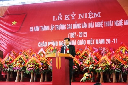 PGS.TS Phan Mậu Cảnh - Hiệu trưởng Trường 