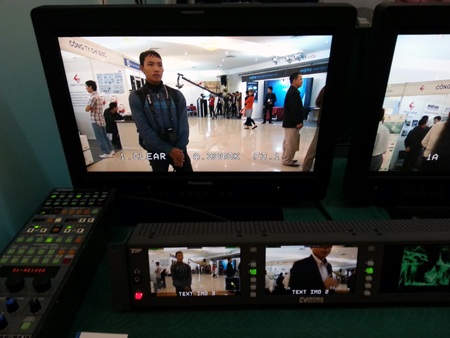 Các đơn vị cung cấp sản phẩm truyền hình giới thiệu các sản phẩm đến khách tham quan