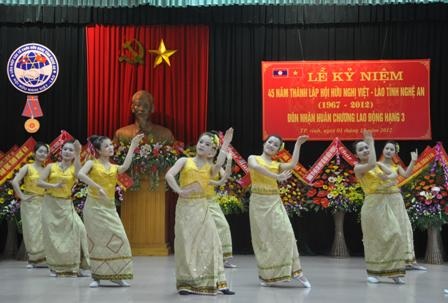 Hội hữu nghị Việt - Lào tỉnh Nghệ An long trọng tổ chức lễ kỷ niệm 45 năm ngày thành lập