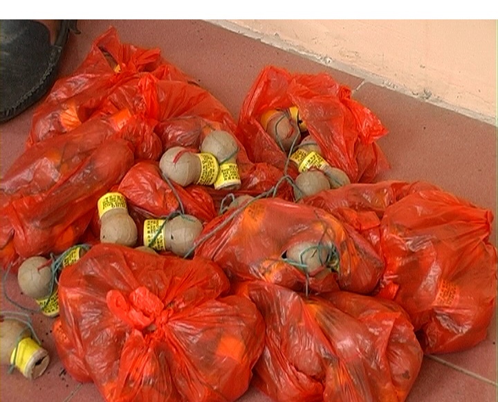 Một lượng lớn pháo ông sư bị công an Quỳnh Lưu bắt giữ.