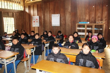 Nơi heo hút núi ngàn, các em vẫn cần lắm những tấm lòng sẻ chia từ cộng đồng