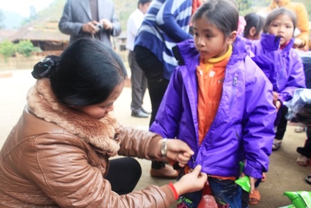 Với các giáo viên vùng cao, miền núi thì chuyện thưởng Tết vẫn là điệp khúc buồn