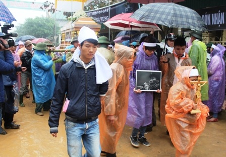  Ngọn lửa của Hùng sẽ cháy mãi trong chúng tôi, thành viên trung tâm Nghị lực sống chia sẻ