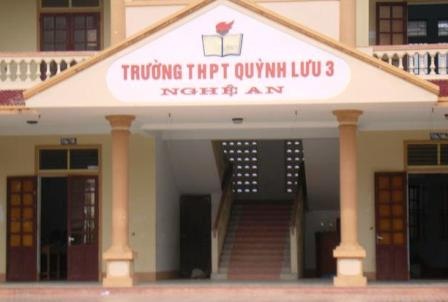 Học sinh “luộc’ máy tính của trường - 1 Trường THPT Quỳnh Lưu 3 - nơi 3 học sinh ăn trộm thiết bị máy tính đi tiêu thụ.