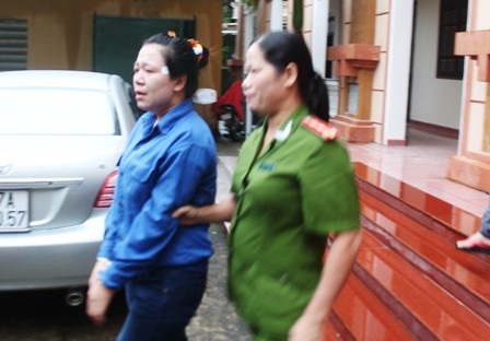 Nữ quái Lương Thị Nhung cầm đầu đường dây buôn bán phụ nữ, trẻ em sang Trung Quốc lĩnh 21 năm tù