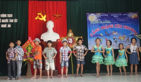 Đặc biệt các em có màn trình diễn thời trang vô cùng ấn tượng.