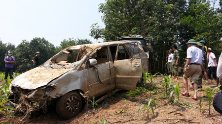 Chiếc xe định mệnh đã hư hỏng nặng.