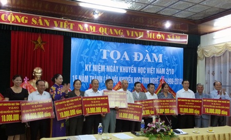 Nghệ An kỷ niệm ngày thành lập Hội Khuyến học