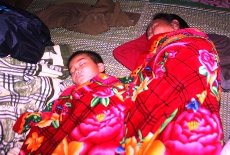 Giấc ngủ chập chờn trong đêm lũ