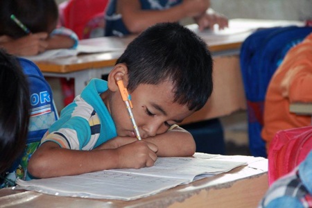 Bạn đọc báo Dân trí tại Hàn Quốc quyên góp ủng hộ bà con “rốn lũ” Hoàng Mai - 6 Các thiết bị máy móc hư hỏng hoàn toàn...