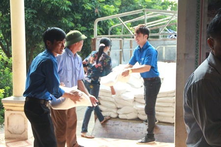 Bạn đọc báo Dân trí tại Hàn Quốc quyên góp ủng hộ bà con “rốn lũ” Hoàng Mai - 2 Bạn đọc báo Dân trí tại Hàn Quốc quyên góp ủng hộ bà con “rốn lũ” Hoàng Mai