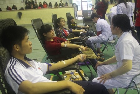 Kết thúc ngày hội hiến máu tình nguyện, BTC đã thu được gần 300 đơn vị máu