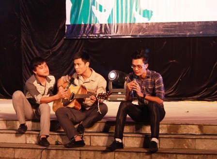 Ca khúc Yên bình nhận được sự ủng hộ của đông đảo khán giả