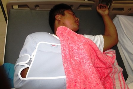 Anh Trần Ngọc Sơn (SN 1983, xã Nam Tân, Nam Đàn) bị thương ở vai