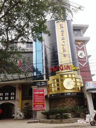 Bắt 23 đối tượng sử dụng thuốc lắc, ma túy trong quán karaoke - 1 Quán karaoke Quán Lau - nơi nhóm đối tượng sử dụng ma túy đá, thuốc lắc bị bắt giữ