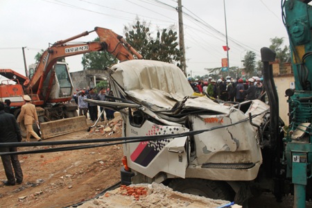 Nhiều người dân chưa hết bàng hoàng sau vụ tai nạn