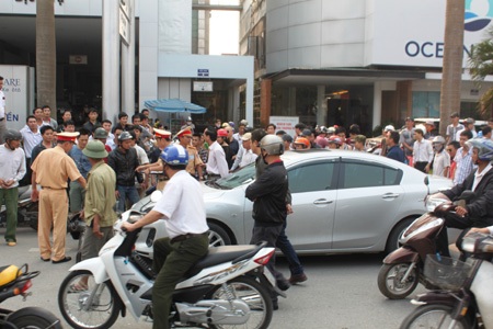 Nhiều người dân bức xúc vì tài xế gây tại nạn còn bỏ chạy