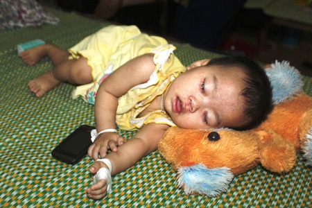 Giấc ngủ chập chờn, hiếm hoi của trẻ mắc bệnh sởi