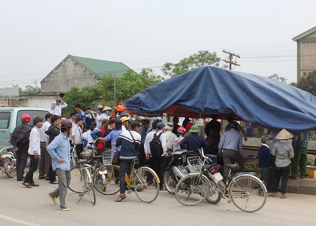 Hiện trường vụ tai nạn khiến cán bộ địa chính xã tử vong