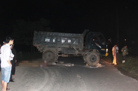 Hiện trường vụ tai nạn thương tâm khiến nam sinh viên tử nạn