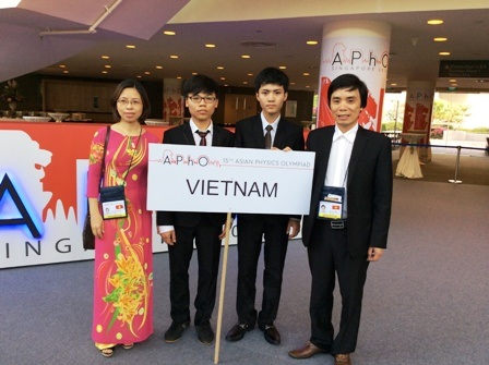 Thầy Trần Văn Nga (