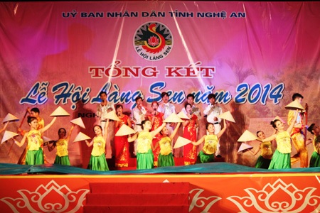 Mỗi tiết mục nghệ thuật là lời ca dâng Bác trong ngày kỷ niệm 124 năm sinh nhật Bác