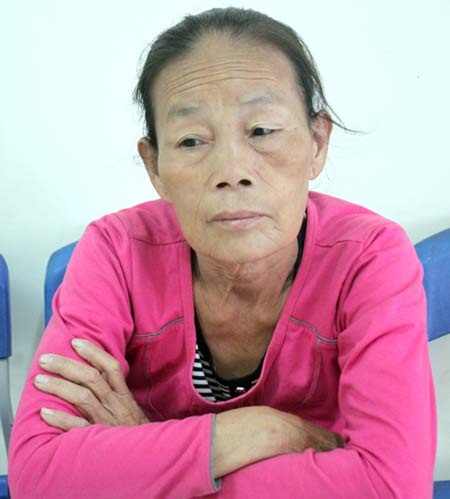 Đối tượng Hoàng Thị Canh tại cơ quan công an tỉnh Nghệ An  (Ảnh: Minh Tâm - Báo Nghệ An)