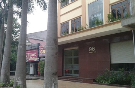 Con trai giám đốc rút súng “đạn nhựa” đe dọa cổ đông - 1 Trụ sở công ty cổ phần kinh doanh tổng hợp Việt Lào