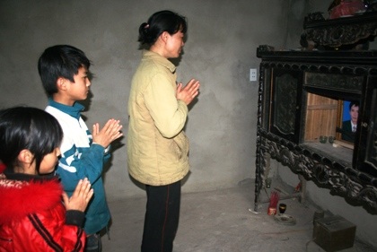 Bố đột tử, hai mẹ con tuyệt vọng vì bệnh tim - 1 Bố đột tử, hai mẹ con tuyệt vọng vì bệnh tim - 1