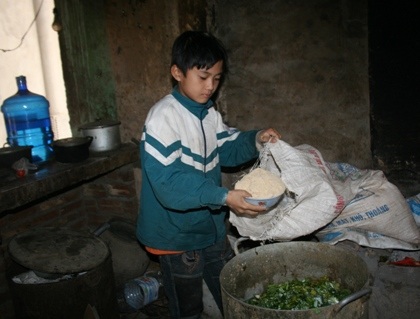 Bố đột tử, hai mẹ con tuyệt vọng vì bệnh tim - 2 Bố đột tử, hai mẹ con tuyệt vọng vì bệnh tim - 2