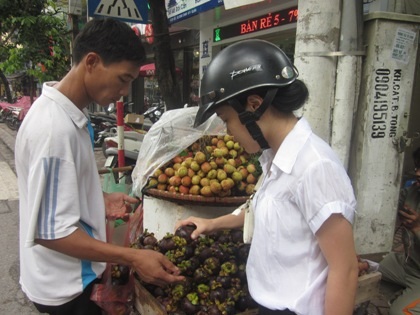 Bát nháo thị trường trái cây nhập ngoại - 4 Bát nháo thị trường trái cây nhập ngoại - 4