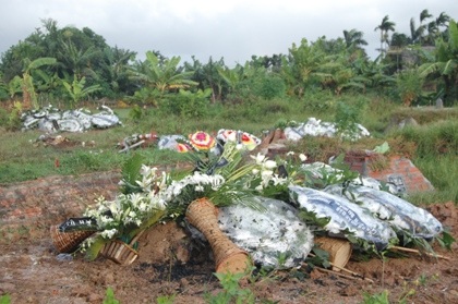 Tang tóc phủ trắng xã nghèo đất Cảng - 7