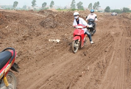 Khúc mắc trong việc xây dựng con đường phế thải giữa Thủ đô - 2