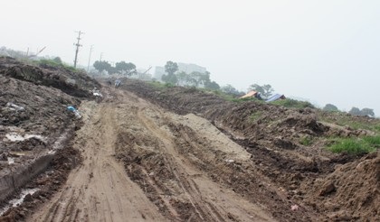 Khúc mắc trong việc xây dựng con đường phế thải giữa Thủ đô - 4