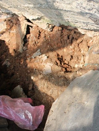 Cận cảnh nơi giấu vàng trong vụ thảm sát ở Bắc Giang - 8