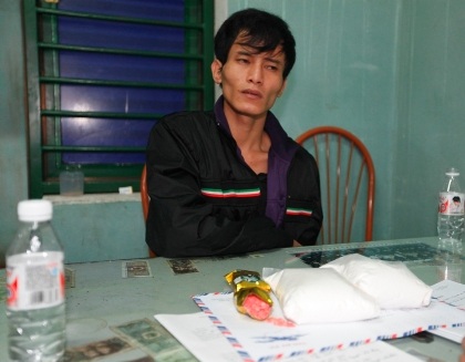 Triệt phá đường dây ma túy, thu 1kg heroin và 2.000 viên ma túy nén - 1