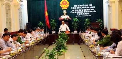 Phấn đấu ra khỏi top 10 tỉnh, thành đứng đầu về số người nhiễm HIV/AIDS - 1 Phấn đấu ra khỏi top 10 tỉnh, thành đứng đầu về số người nhiễm HIV/AIDS - 1