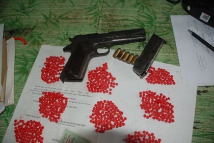 Tạm giam nguyên trưởng công an xã “đi đêm” trong đường dây ma túy - 1