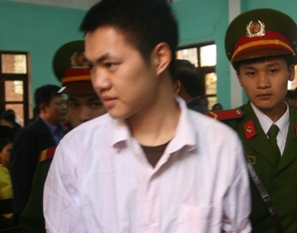 Đâm chết người sau men rượu tiệc cưới - 1