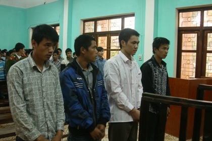 Đâm chết người sau men rượu tiệc cưới - 2