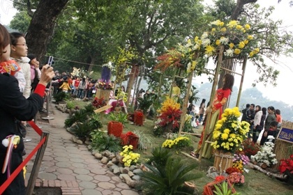 Dân Thủ đô “ngại” rét, người ngoại tỉnh ùn ùn kéo về quê - 15