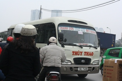 Dân Thủ đô “ngại” rét, người ngoại tỉnh ùn ùn kéo về quê - 7