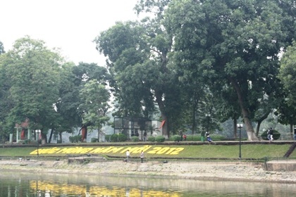 Dân Thủ đô “ngại” rét, người ngoại tỉnh ùn ùn kéo về quê - 1