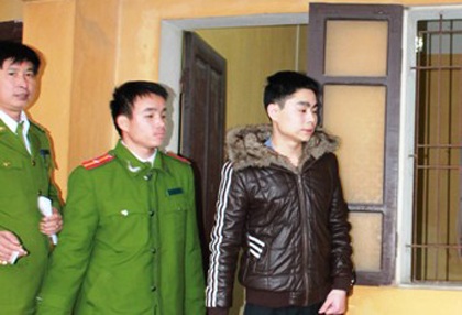 Sát thủ máu lạnh bật khóc nghe mô tả thương tích nạn nhân  - 26