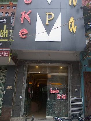 Xả súng kinh hoàng tại quán karaoke - 1