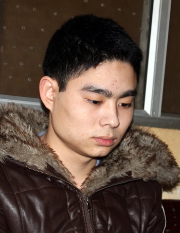 Sát thủ máu lạnh bật khóc nghe mô tả thương tích nạn nhân  - 27