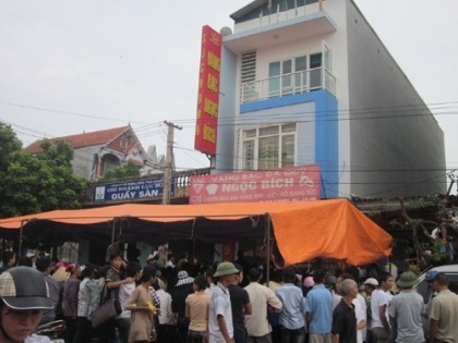 Sát thủ máu lạnh bật khóc nghe mô tả thương tích nạn nhân  - 28